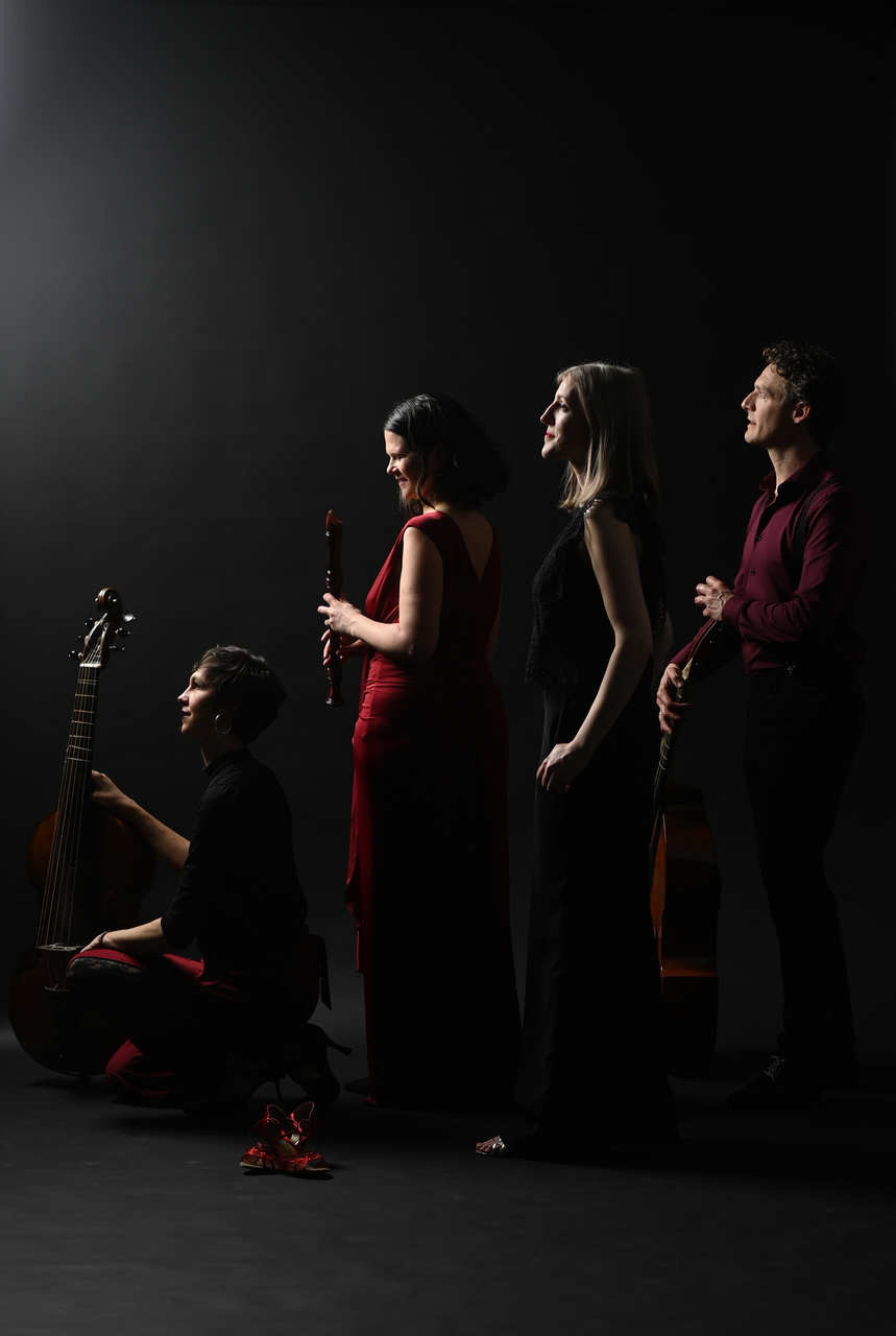 Danzas – vom Tabu zum Triumph Ensemble La Ninfea interpretiert mit Viola da Gamba, Blockflöte und Cembalo Tänze, die einst verboten waren